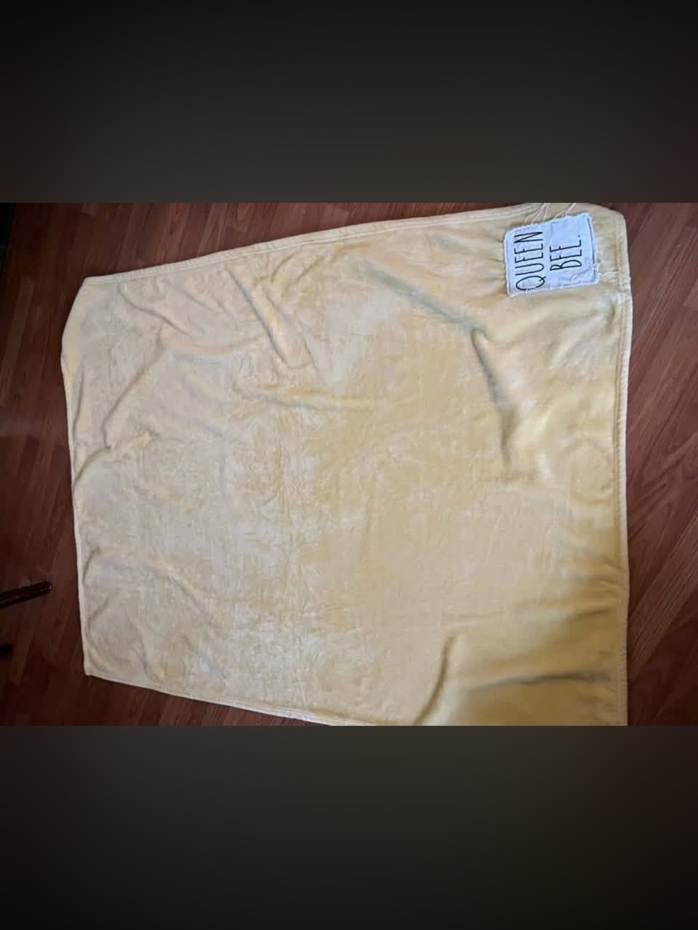 Rae Dunn Pale Yellow Plush Throw Blanket with "Queen Bee" Label